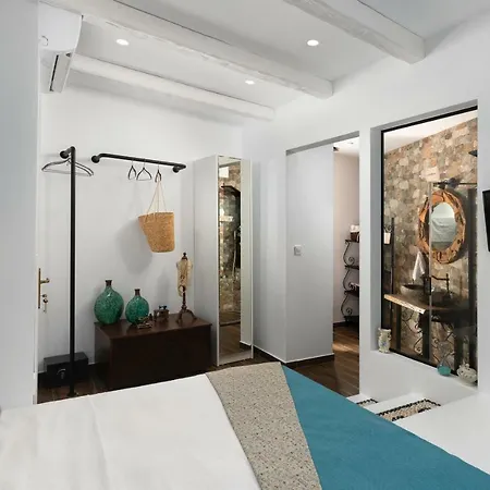 Casa Pietra Luxury Traditional House *