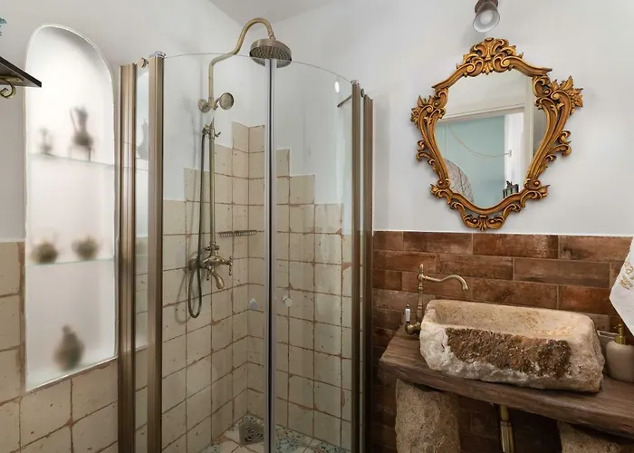 Casa Pietra Luxury Traditional House